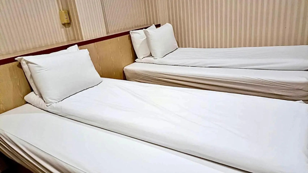 Yinglun Hotel