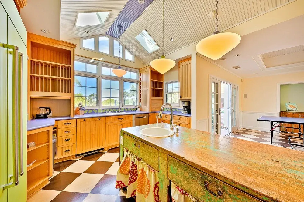 West Muirlands 4BDRM Home