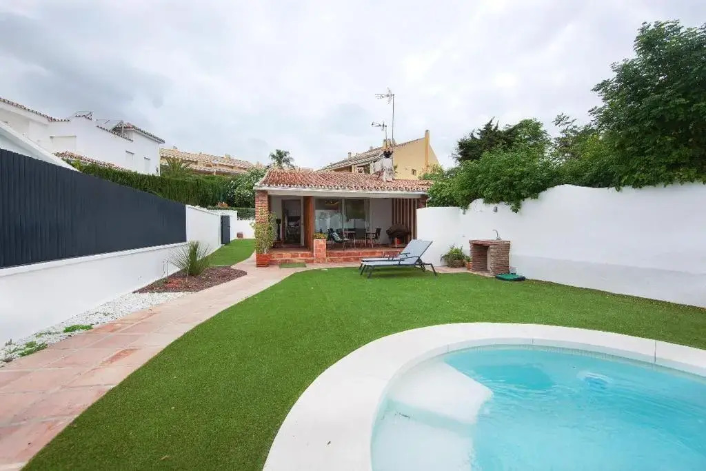 New house 80m from the beach