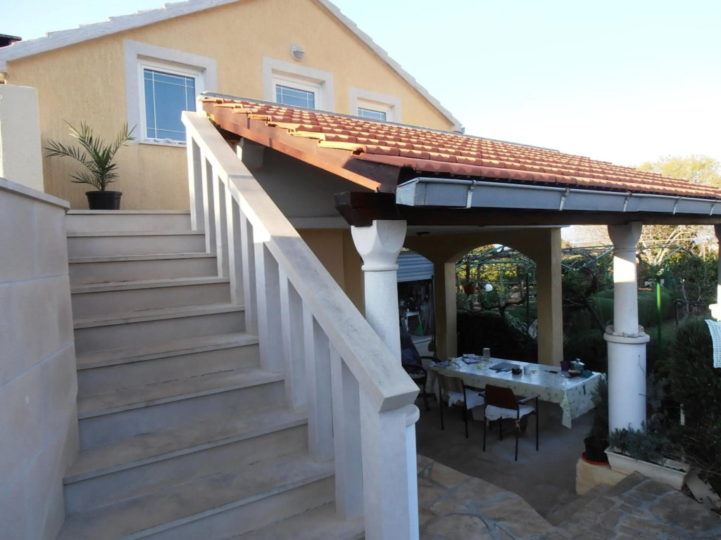 Jenny`s House