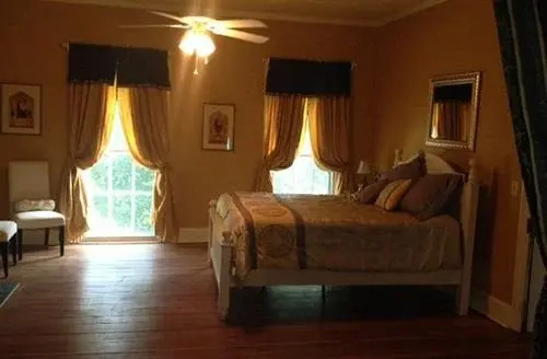 2 Sisters Bed & Breakfast