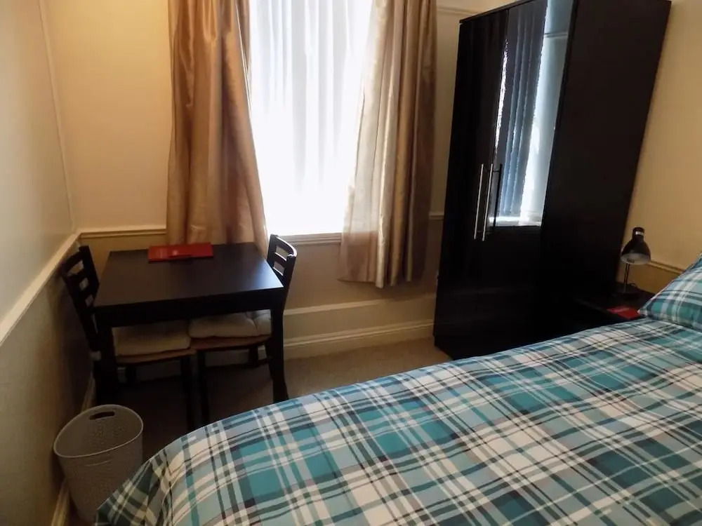 Comfort Rooms