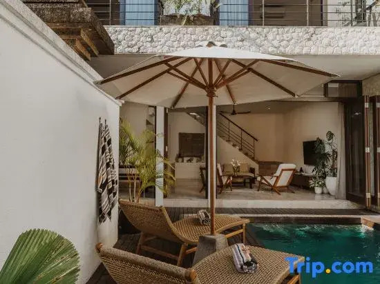NEW Central Berawa Canggu 2BR w Pool - 5mins beach
