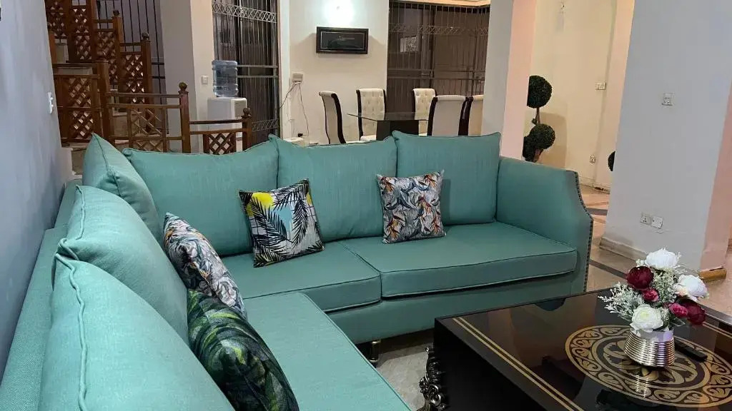 4 bed Spacious Villa