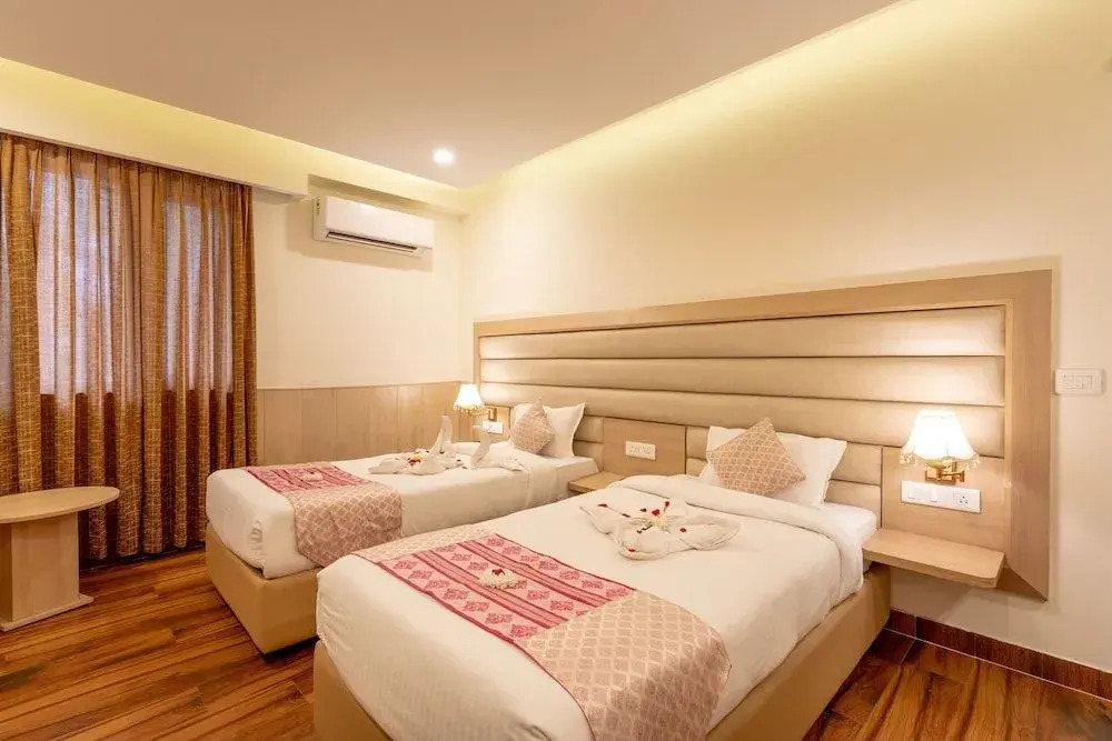 Hotel White Rock By The Solitaire Hospitality