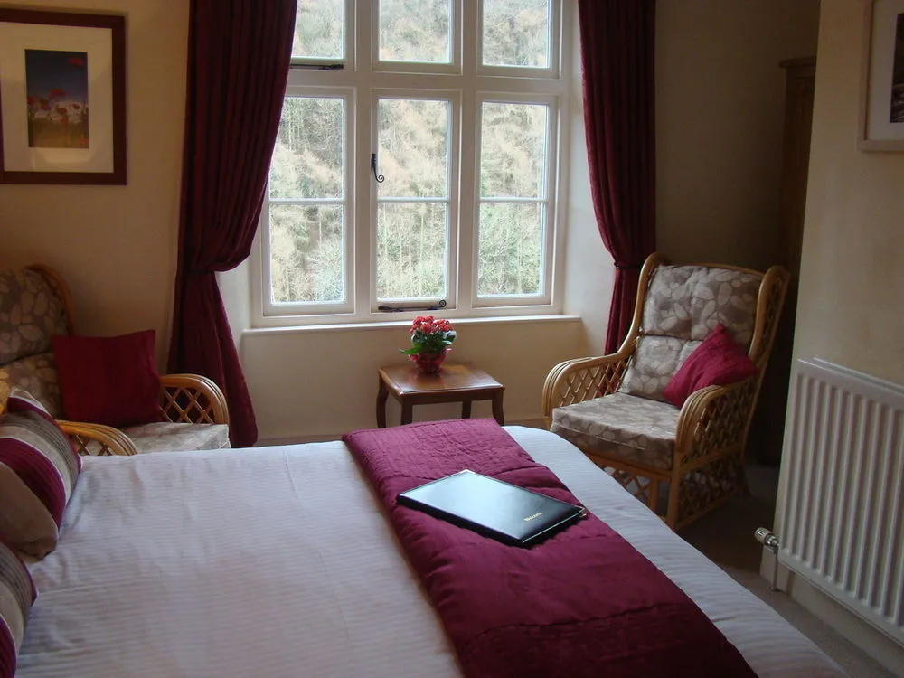 Pine Lodge Guest House