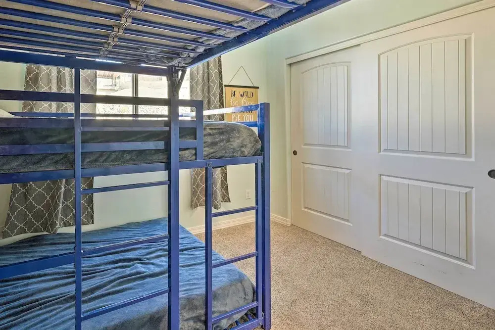 5 Mi to Lake Havasu: Chic Home w/ Fire Pit