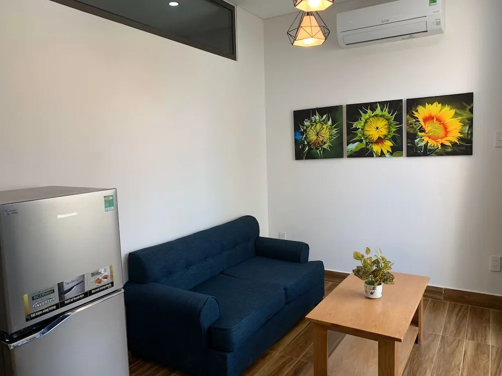 Oyo 1087 Hm Apartment