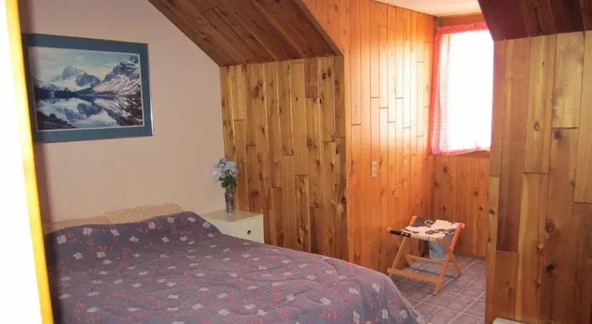 Tall Timbers Resort