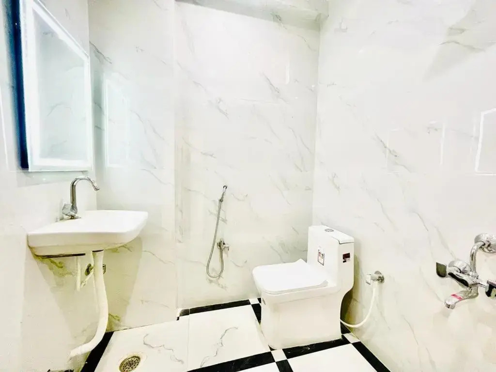 Hotel Eagle Grand Airport Zone