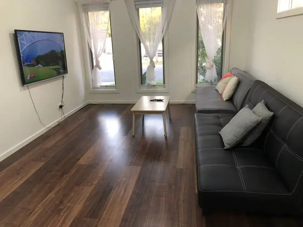Serenity Home 11 by Hiverooms