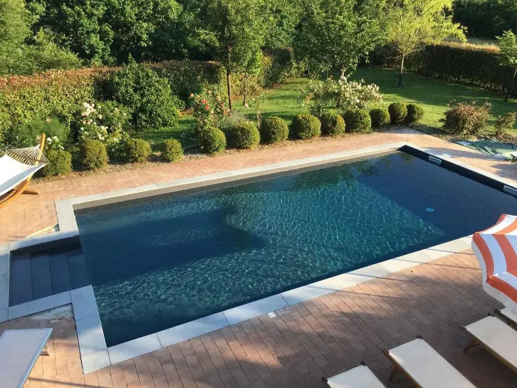 I Ginepri exclusive CountryHouse, 15pax, private pool, Aulla