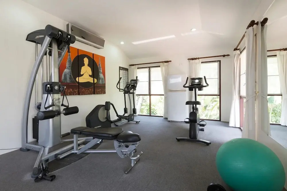 Ban Haad Sai - Beachfront Private Villa