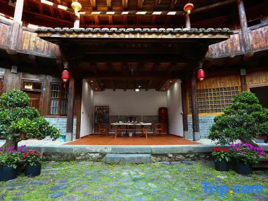 Fuqian Building 1906 Tulou Homestay
