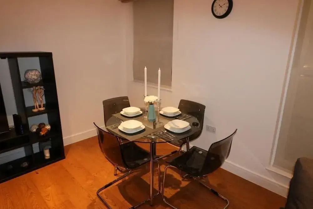 397 Oxford Street Apartments