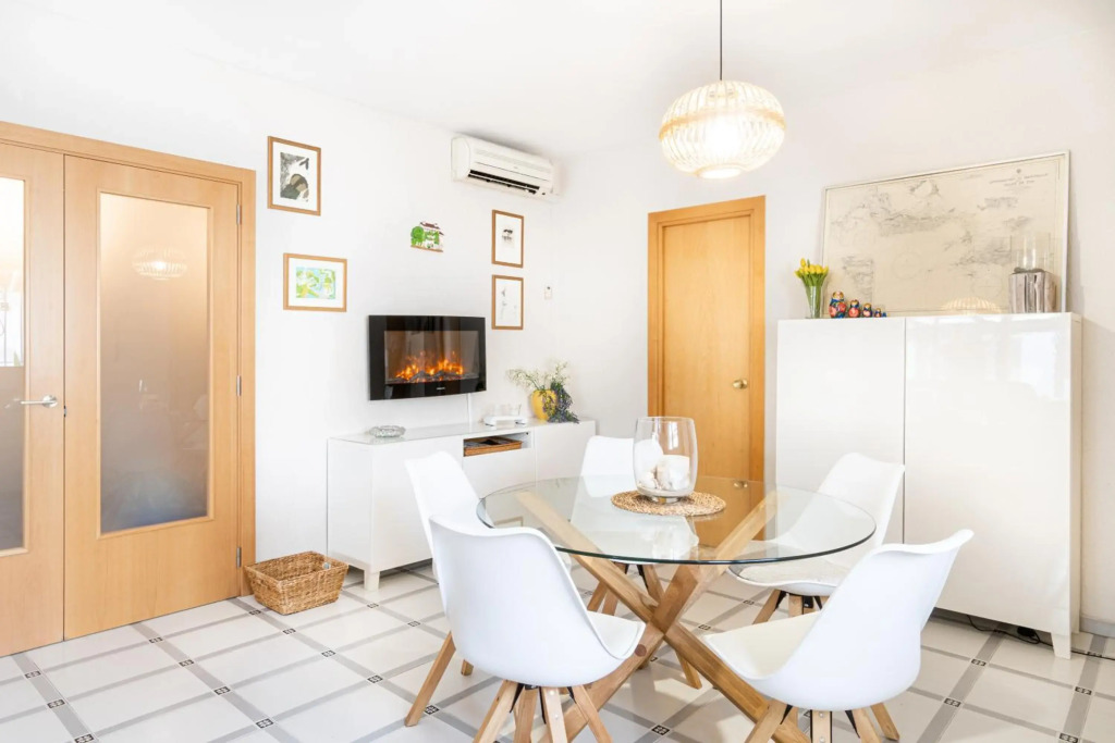 Cambrils-4BD-Piscina-BBQ-PetFriendly-Port Aventura