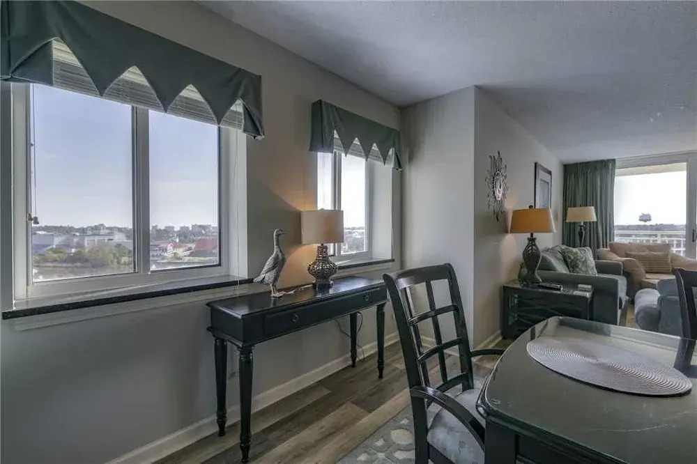 Yacht Clubs #1-801B - 2 Br Condo