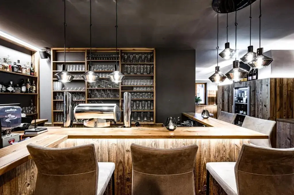 ALMMONTE SENSUM SUITES - Funky Living Hotel