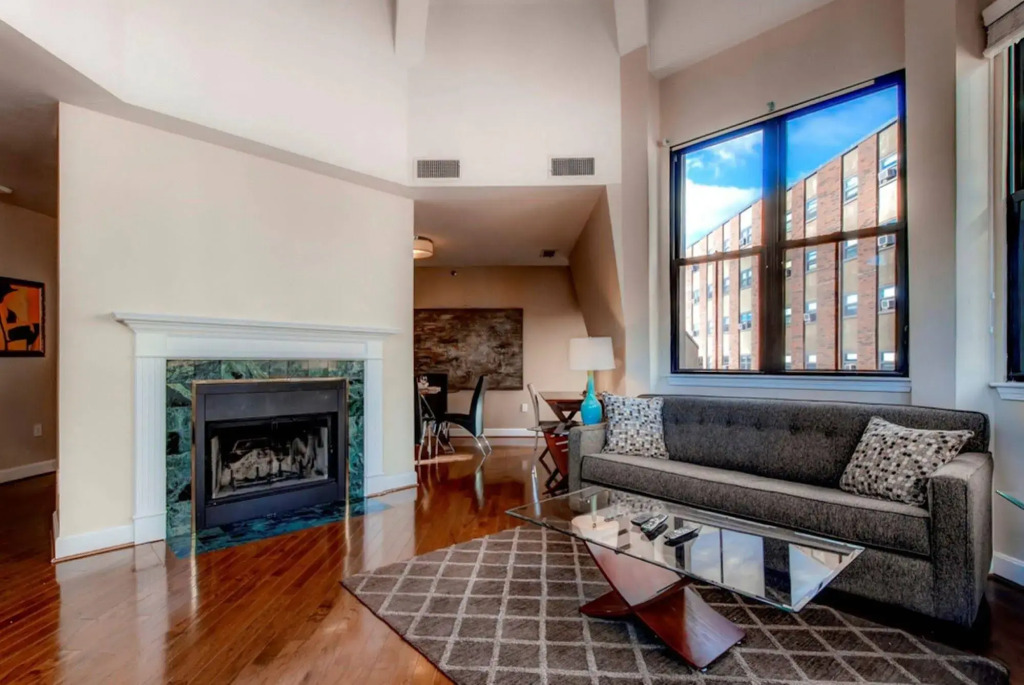 Global Luxury Suites at Back Bay