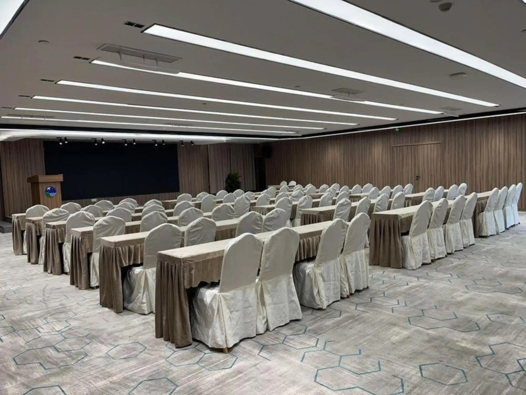 Xing Rui Ren Jia Hotel