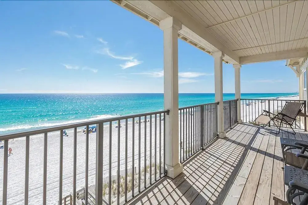 Las Olas 8 Bedroom Holiday Home by Five Star Properties