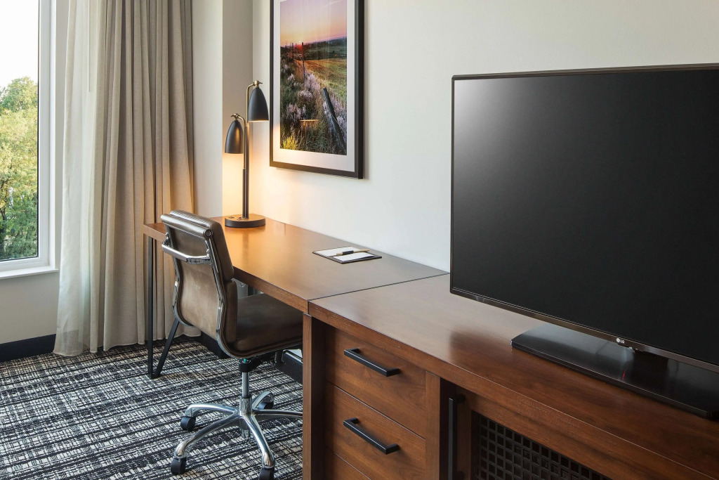 Doubletree By Hilton Greeley At Lincoln Park