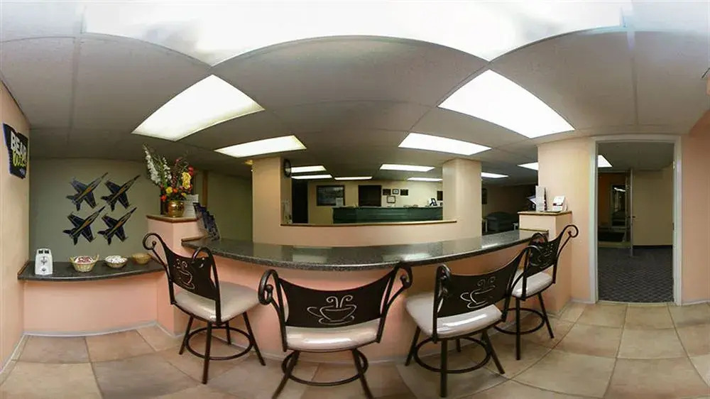Rodeway Inn & Suites