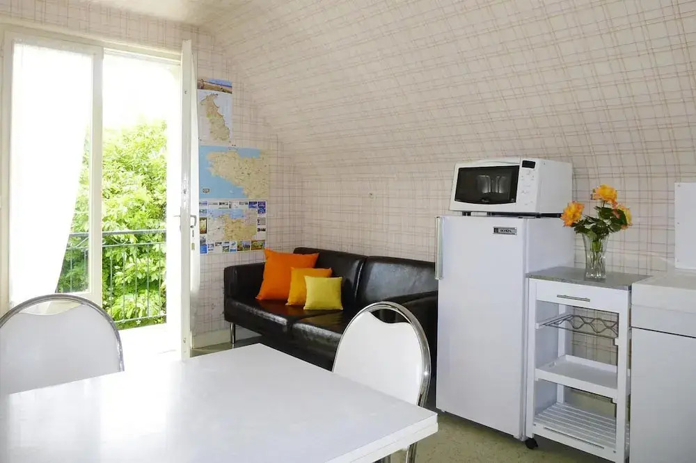 Apartment, Matignon