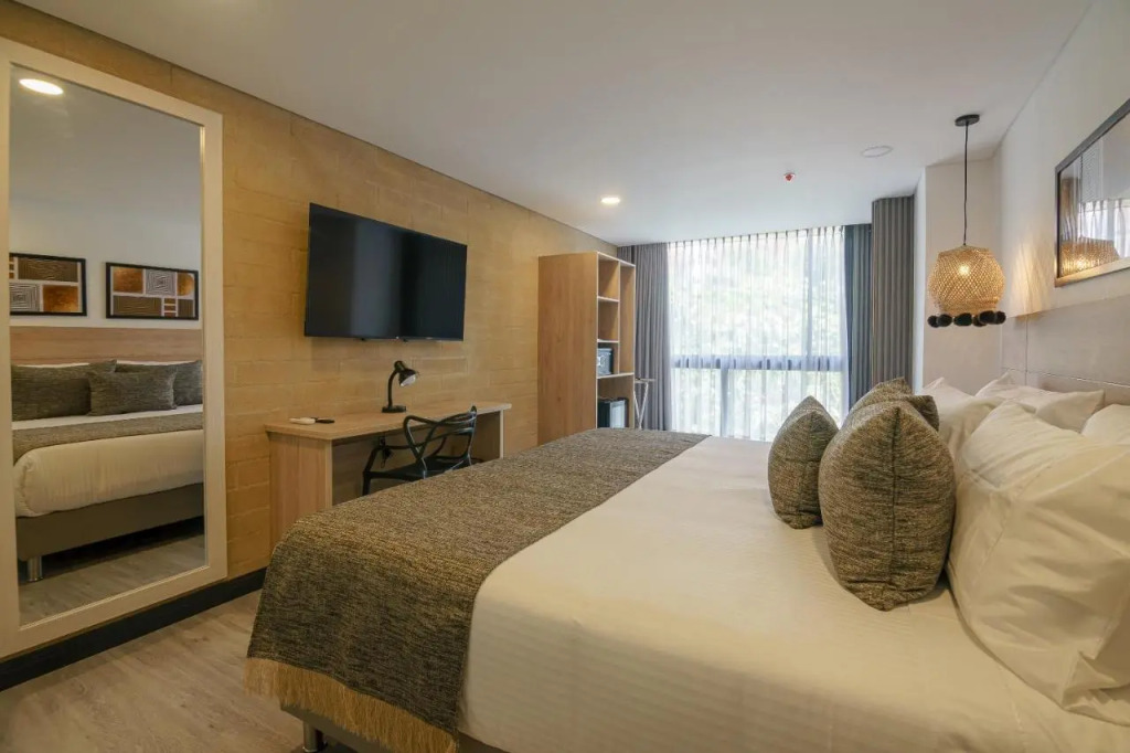 First Class Hotel