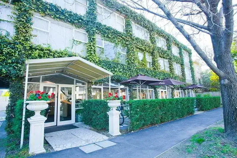 The Albany Hotel