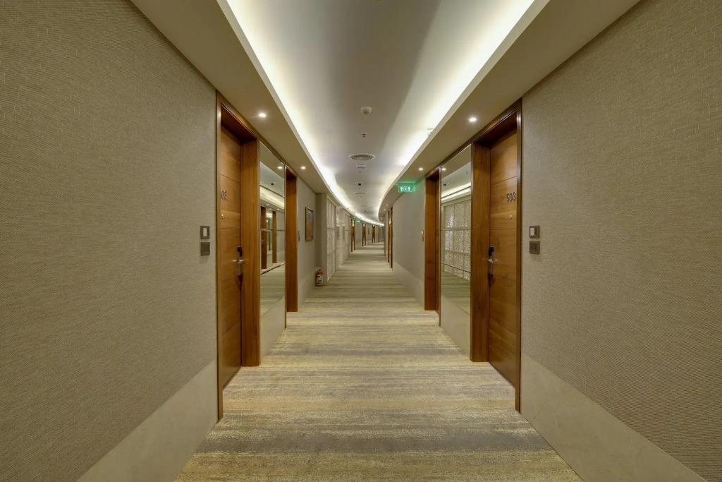 Niranta Airport Transit Hotel & Lounge T2 Intl Departures