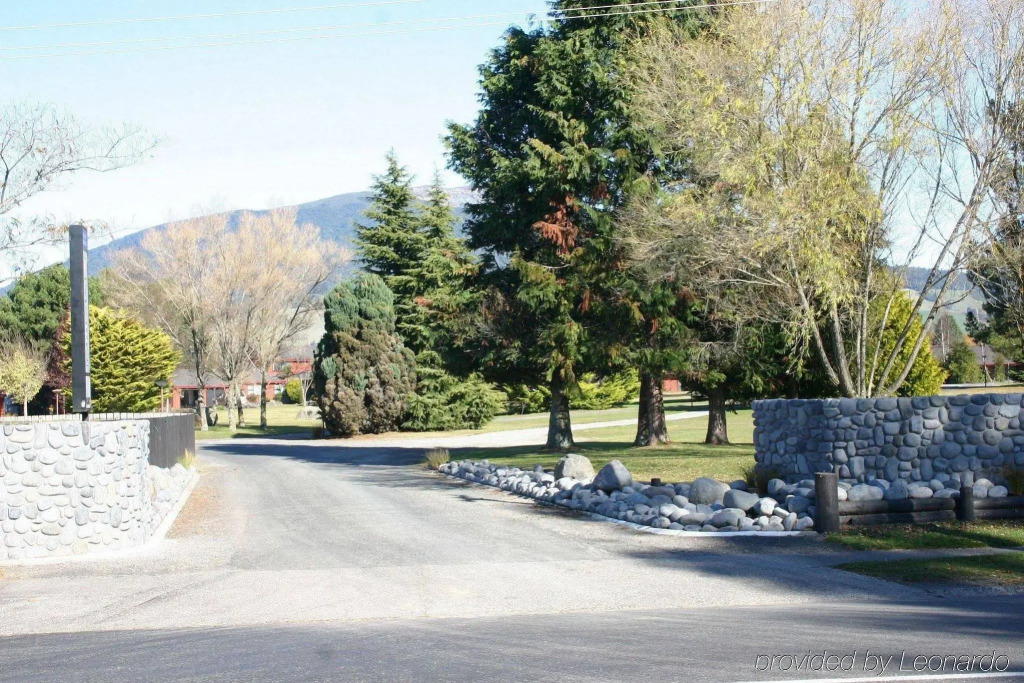 Parklands Motorlodge & Holiday Park