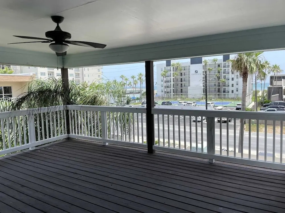 126 E Pike 4 Bedroom Home by RedAwning