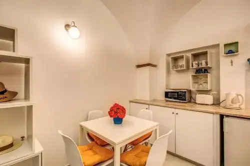 Coronari stylish apartment