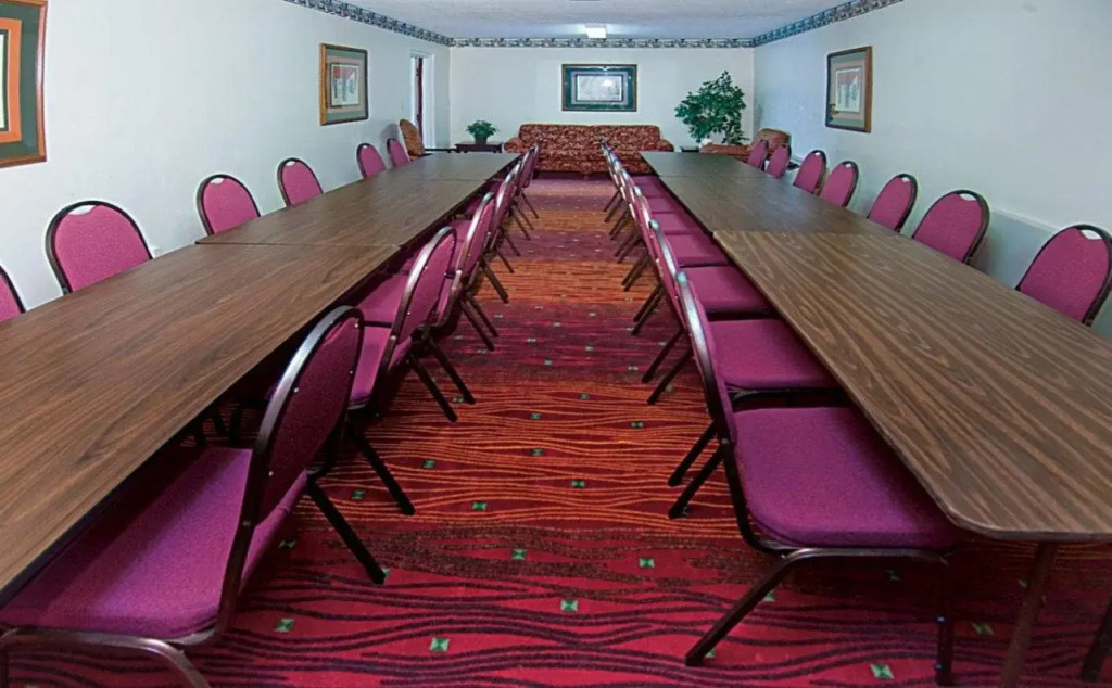 Travelers Inn & Suites - Memphis