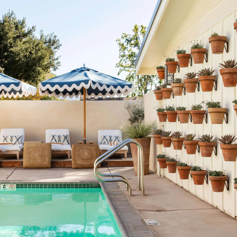 Hotel Ynez