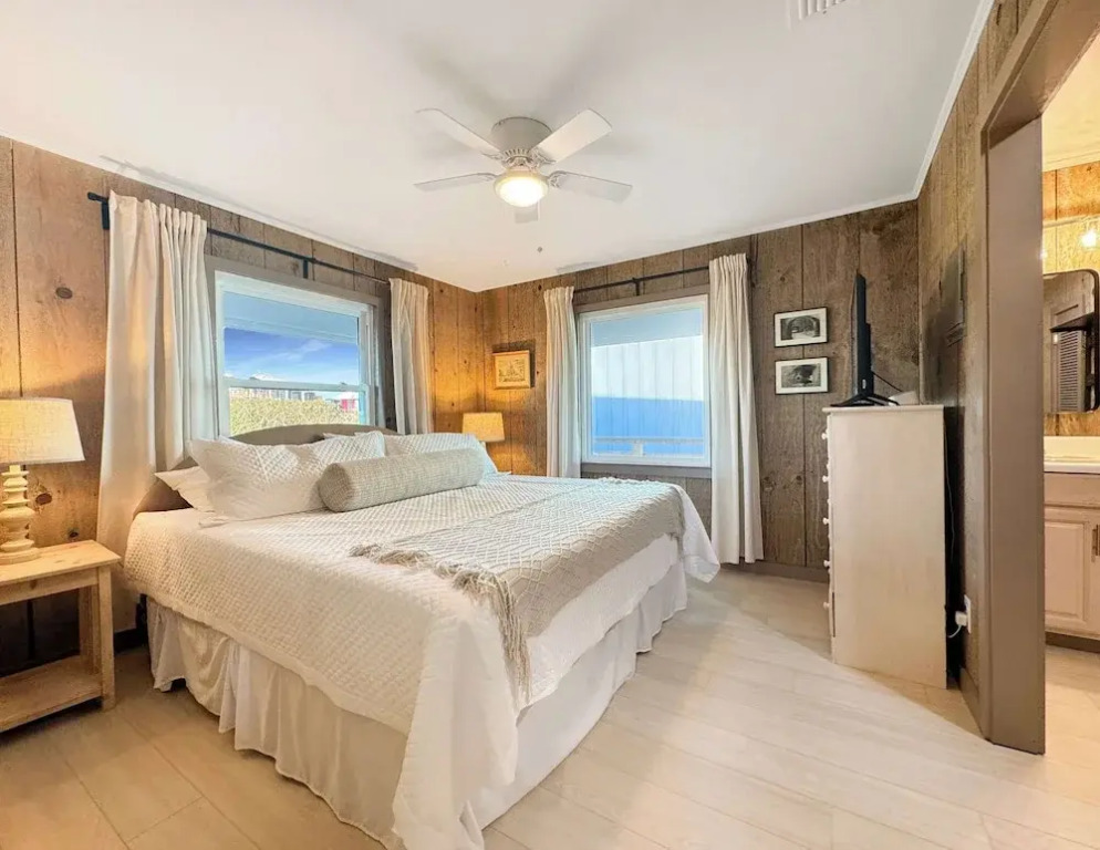 Beautiful Views Easy Beach & Bay Access
