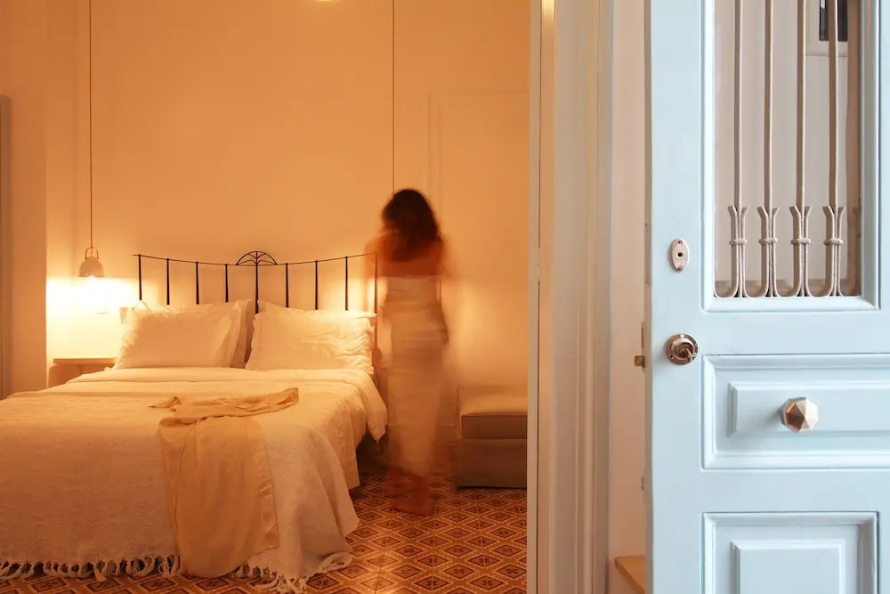 Live in Athens, THISEIO Historic House