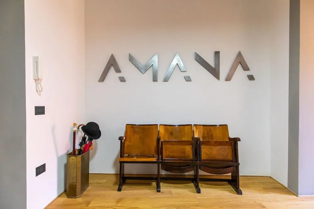 Amana in Naples With 1 Bedrooms and 1 Bathrooms