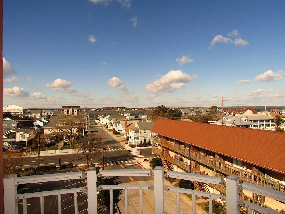Americana Princess Suites/Condos