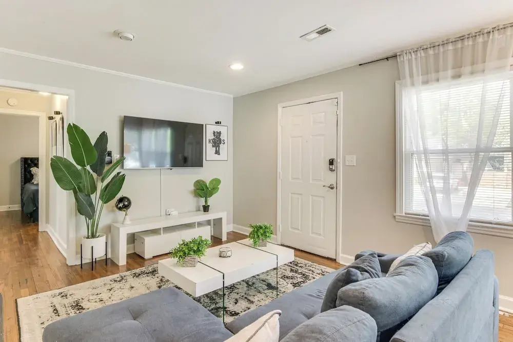 < 2 Mi to Uptown Charlotte: Home w/ Large Yard!
