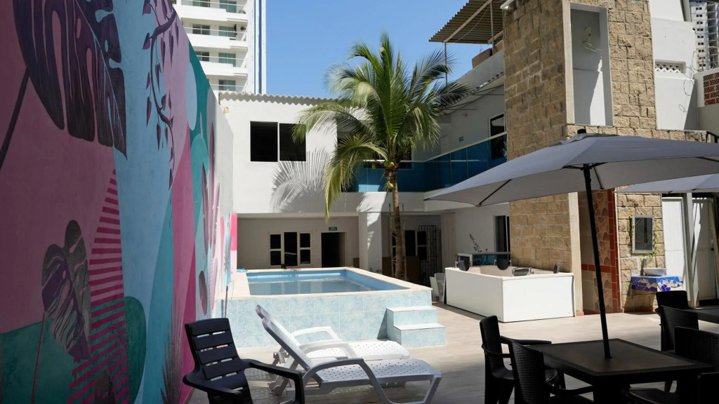 Hotel BellaMar Beach