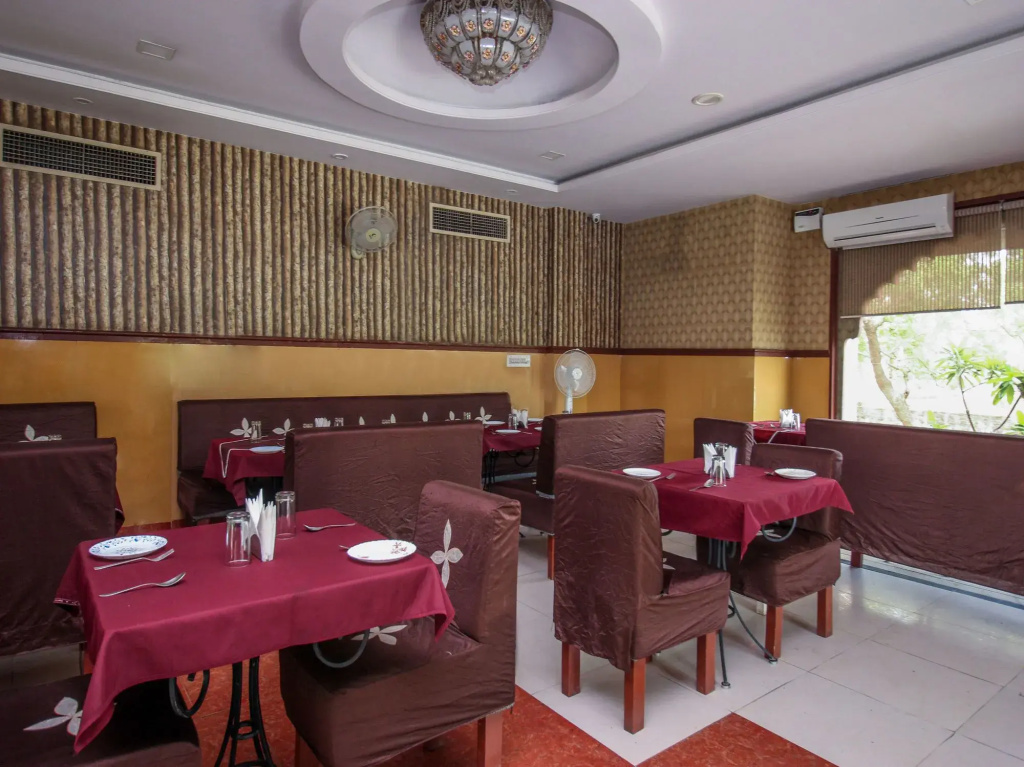 Mahal Rajwada Resort