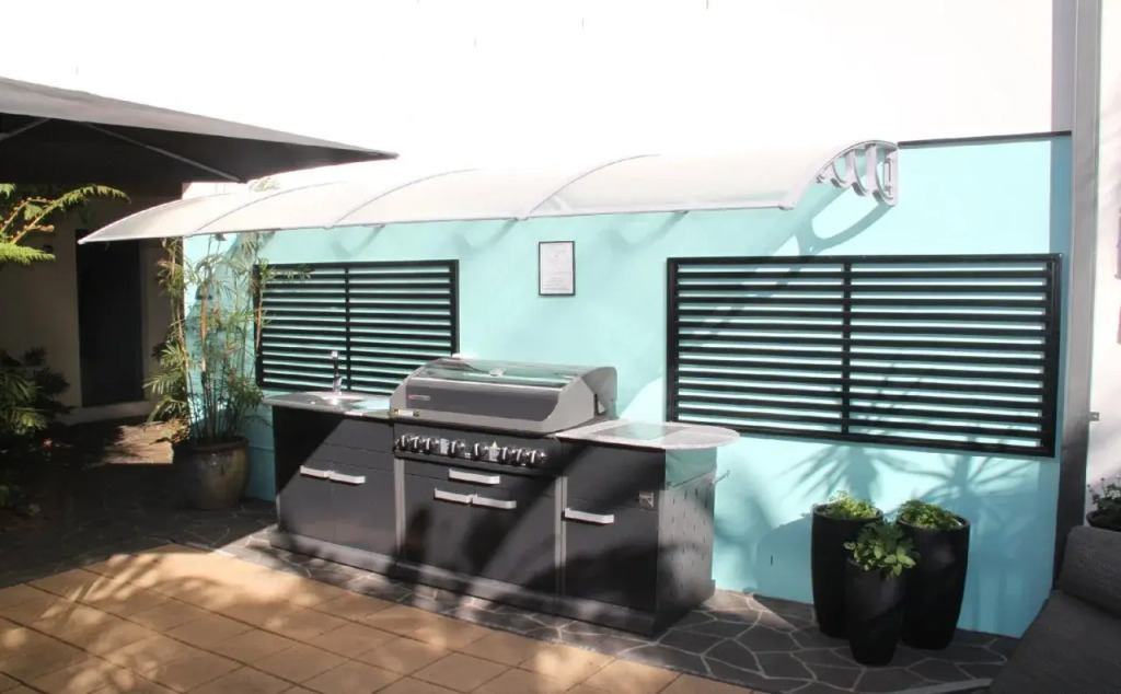 Salamander Beach Accommodation Adults Only