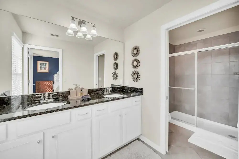 6 BR 4 BA Home Sleeps 14 Ww103