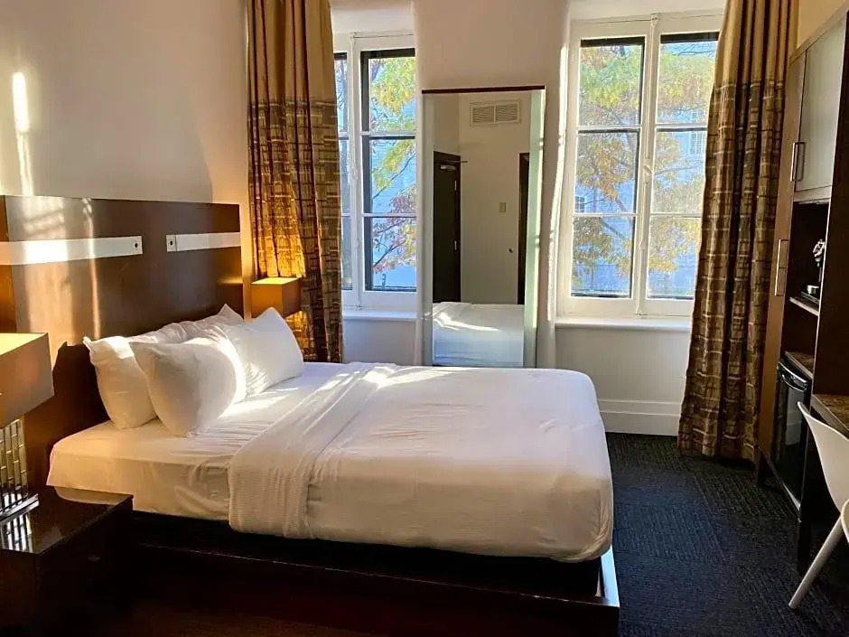 Lakeview Inns & Suites - Hinton