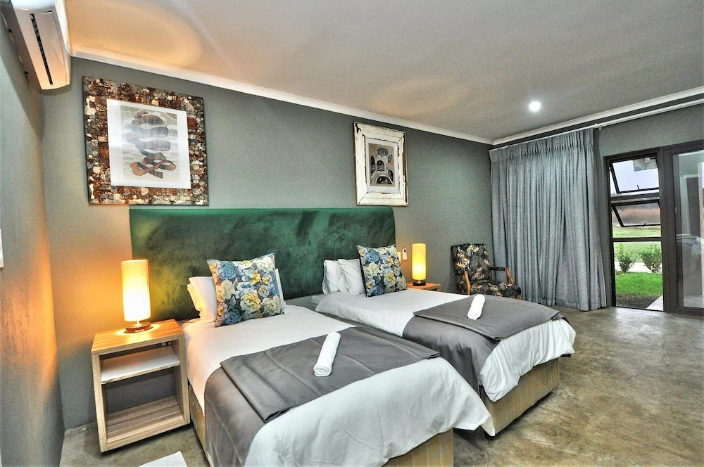 Hibon Lodge