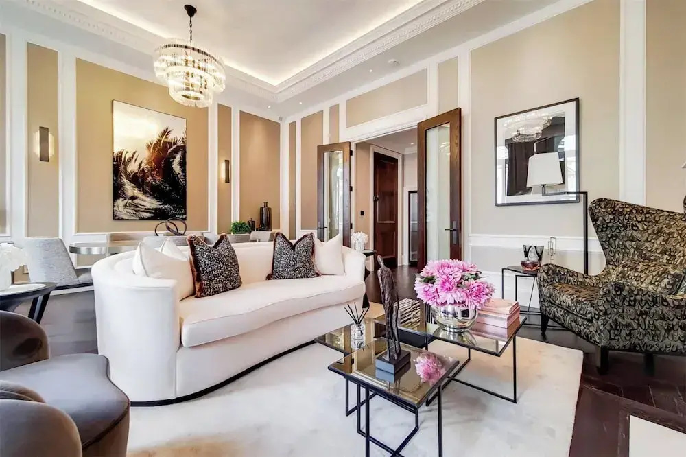 2 Bedroom Flat With Balcony