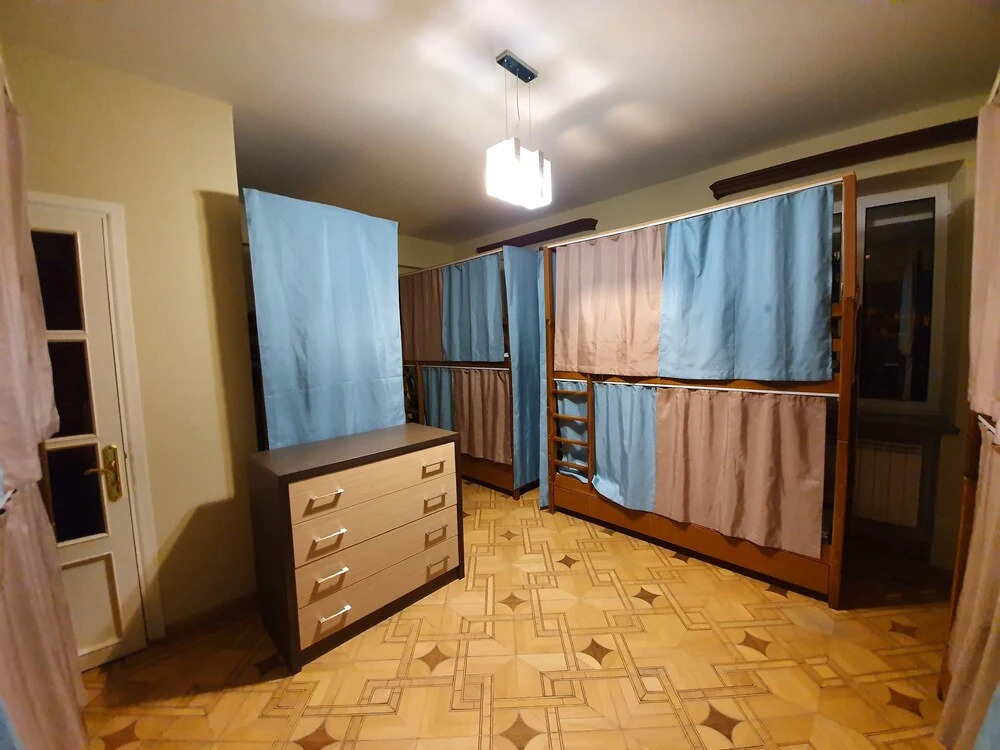 Doss Hostel And Hotel