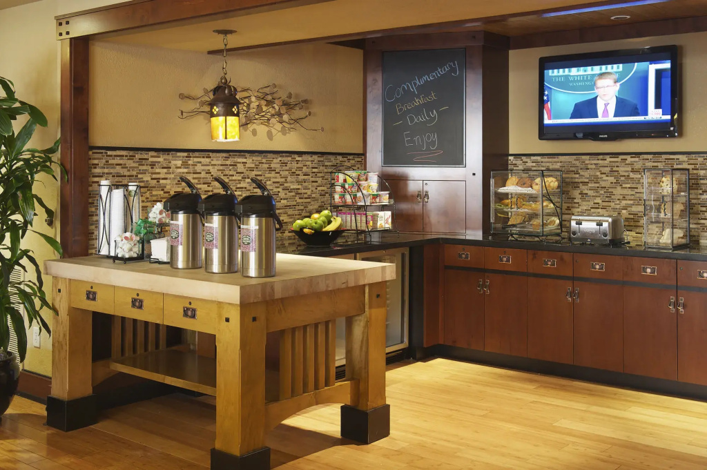 Larkspur Landing Extended Stay Suites Renton